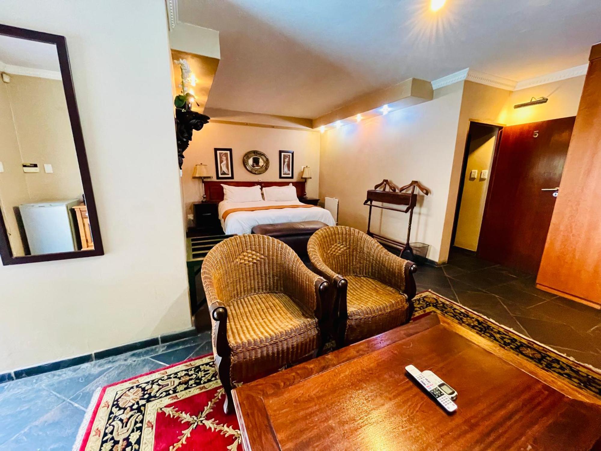 Pretoria Mansion Boutique Hotel Coral Tree Buitenkant foto